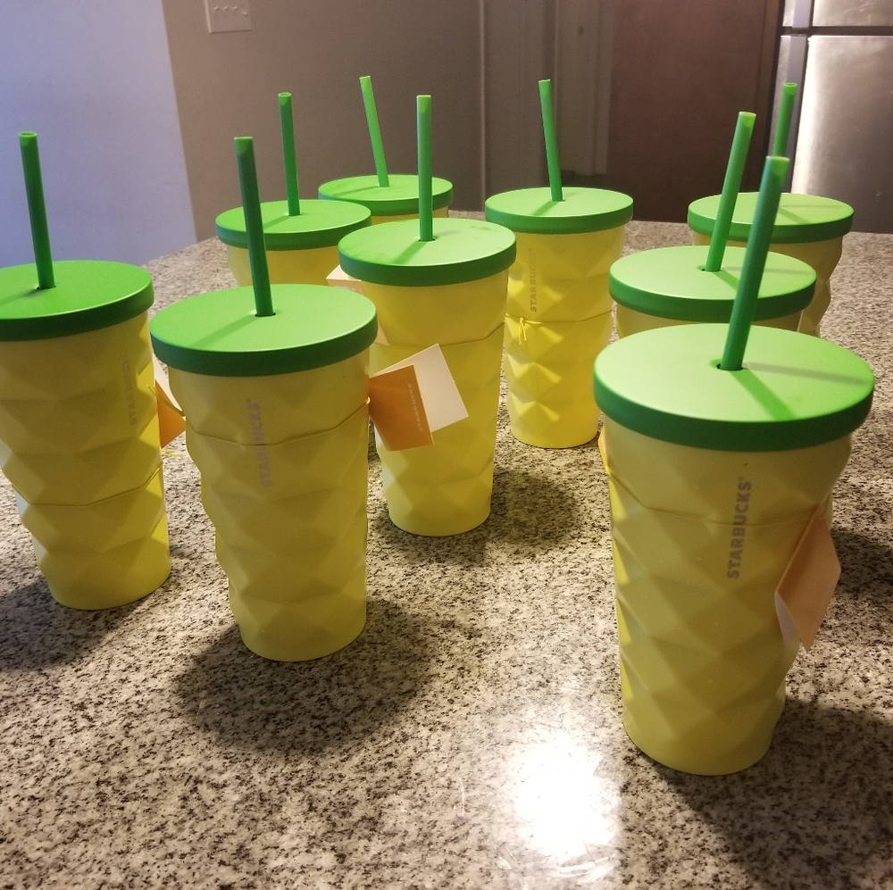 🍍Exclusive Starbucks Hawaii Pineapple Tumbler🌴 - Picture 3 of 6